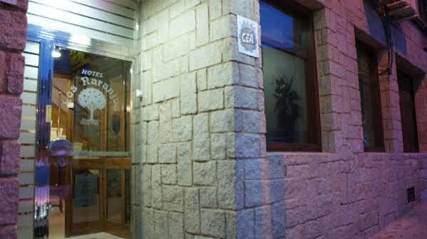 洛斯那然约斯酒店 Caces 外观 照片